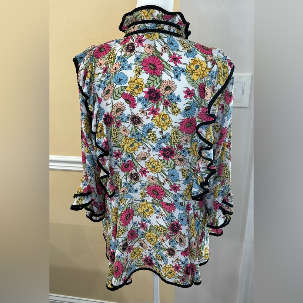 Ups and Downs floral ruffle tie neck button down blouse size M - Picture 2 of 5